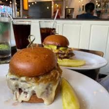 Burger-Train (1085).jpeg