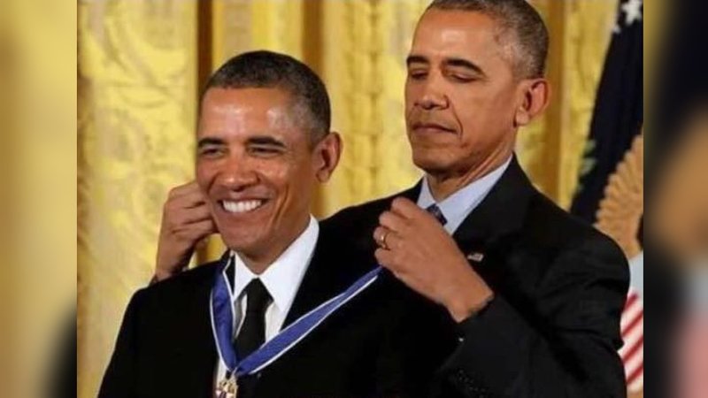 obama-award-meme.jpeg